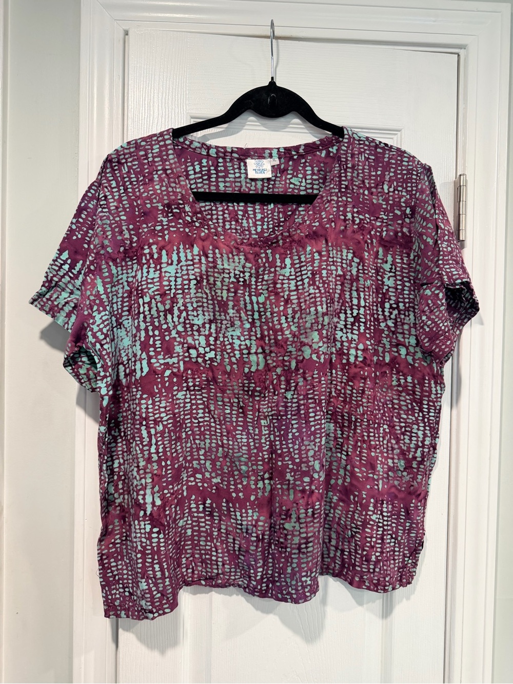 Mexicali Blues Size XL Purple Batik Print Short Sleeve Split Hem Boho Top